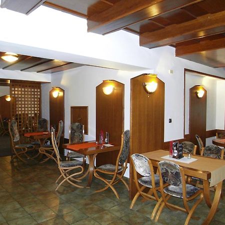 Penzion A Restaurace U Veterana Frenštát pod Radhoštěm Exteriér fotografie