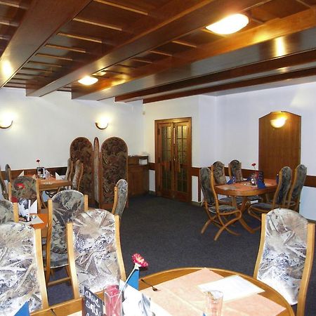 Penzion A Restaurace U Veterana Frenštát pod Radhoštěm Exteriér fotografie