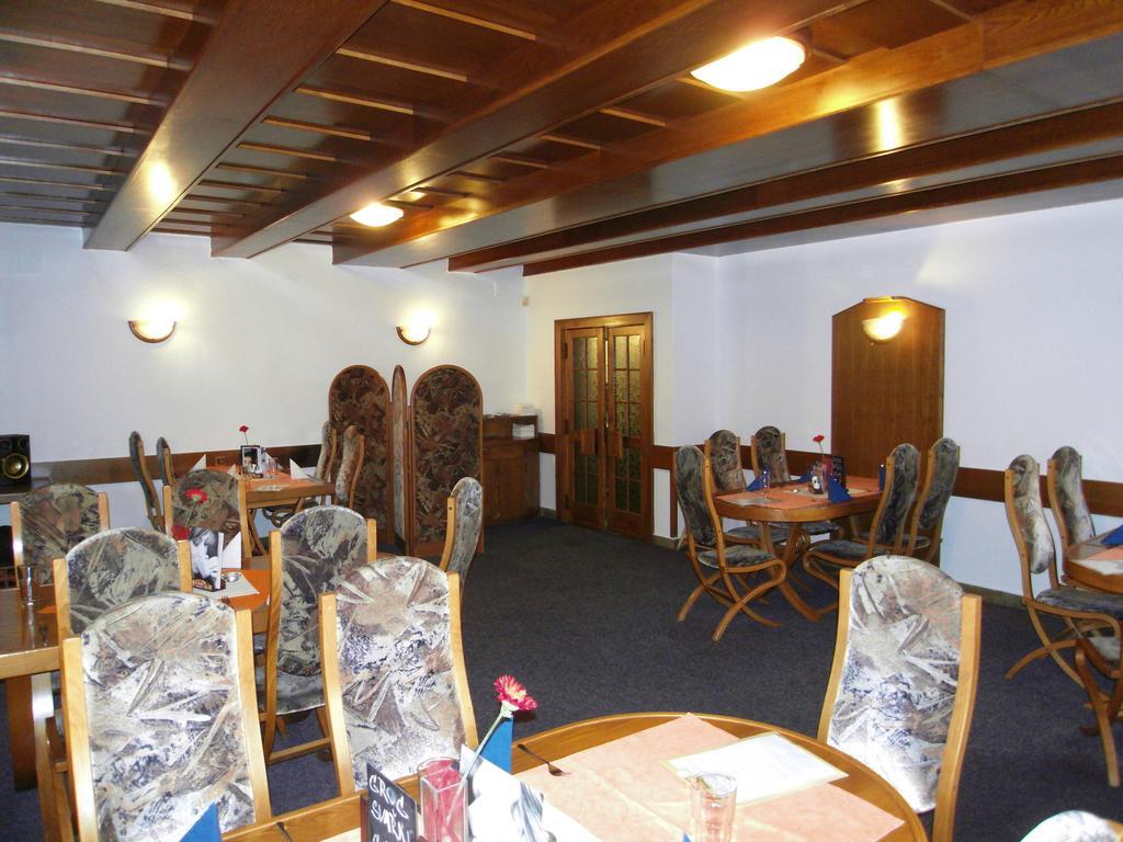 Penzion A Restaurace U Veterana Frenštát pod Radhoštěm Exteriér fotografie
